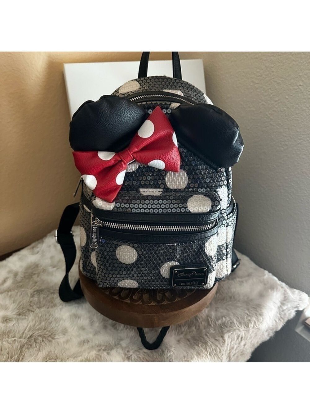 Disney Polka Dot Backpack with Red Minnie Bow and Ears - Picture 3 of 7